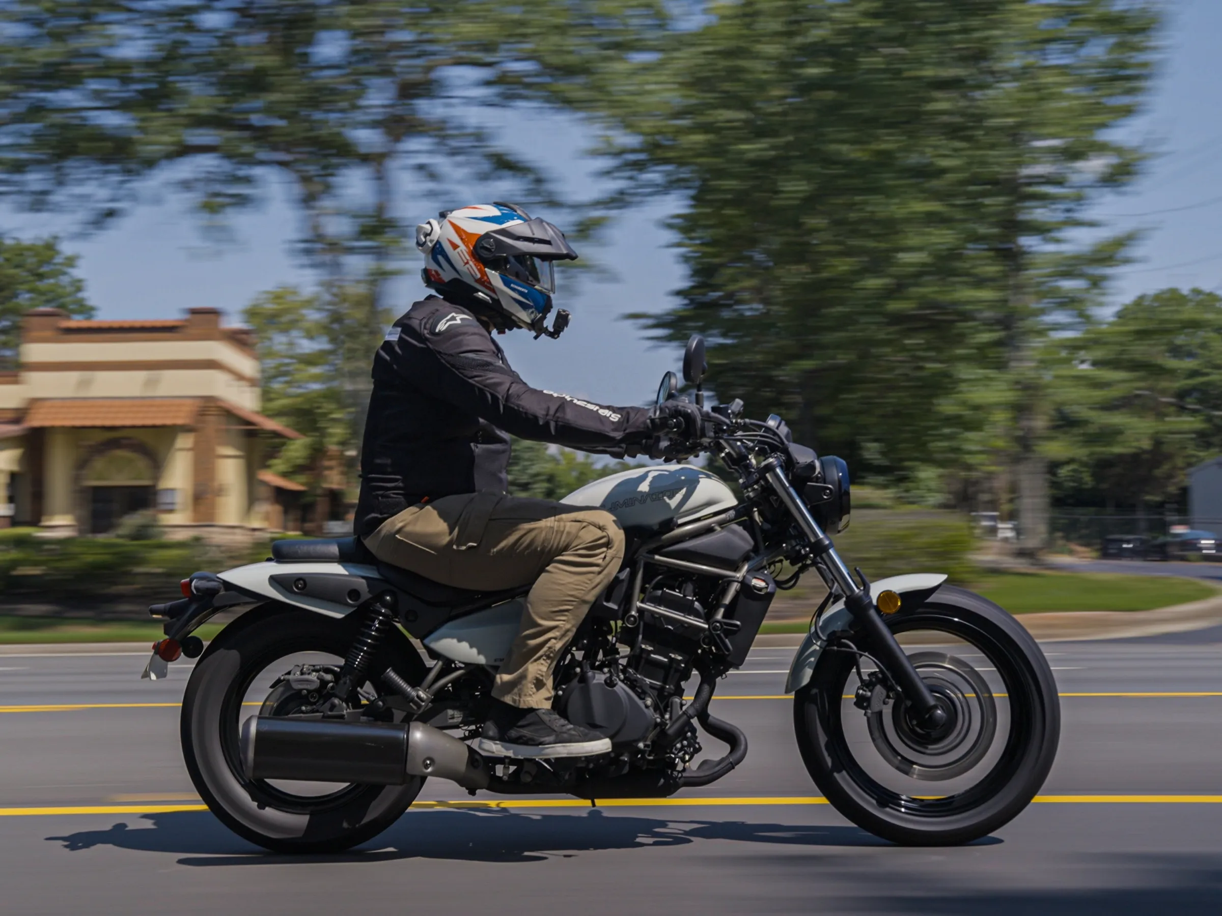 2024 Kawasaki Eliminator photo 1