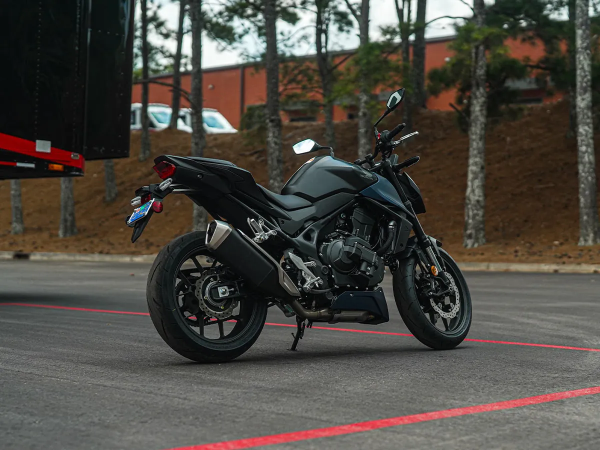 2026 Honda CB750 Hornet E-Clutch photo 1