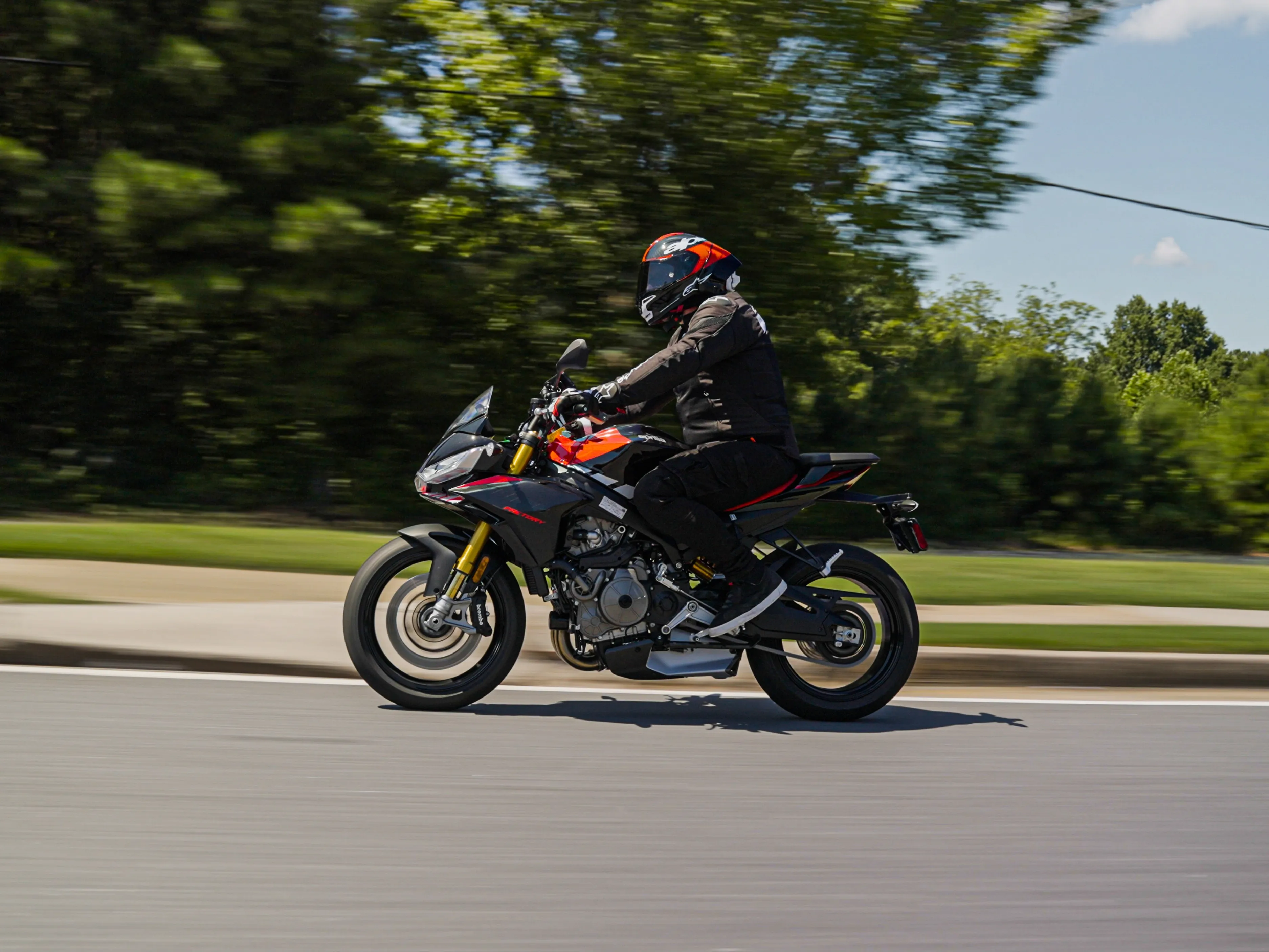 2025 Aprilia Tuono 660 Factory photo 1