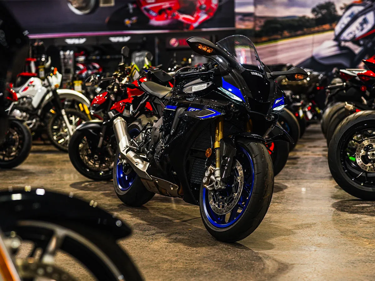 2025 Yamaha R1M photo 1