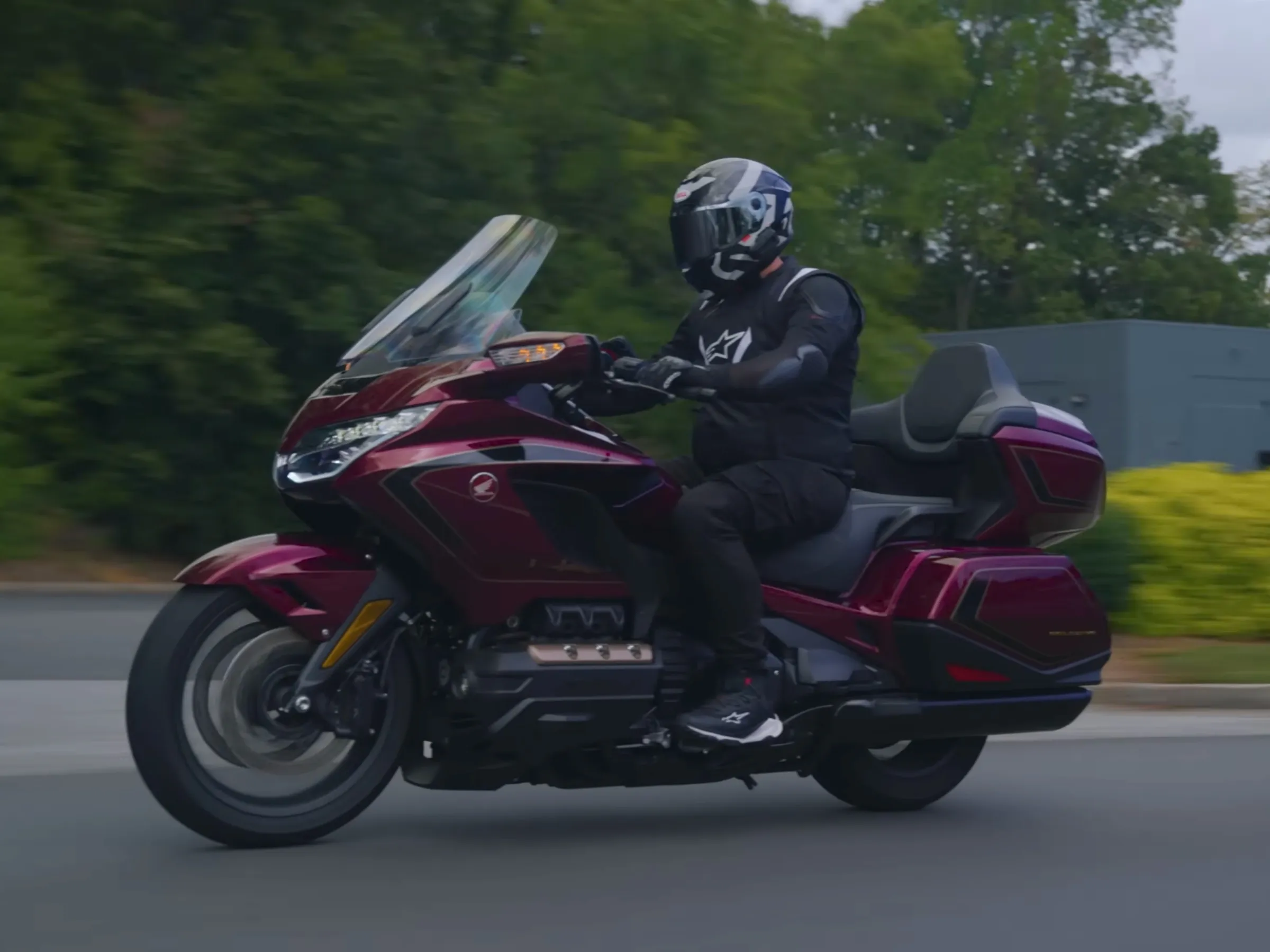 2025 Honda Gold Wing Tour (50th Anniversary) photo 1