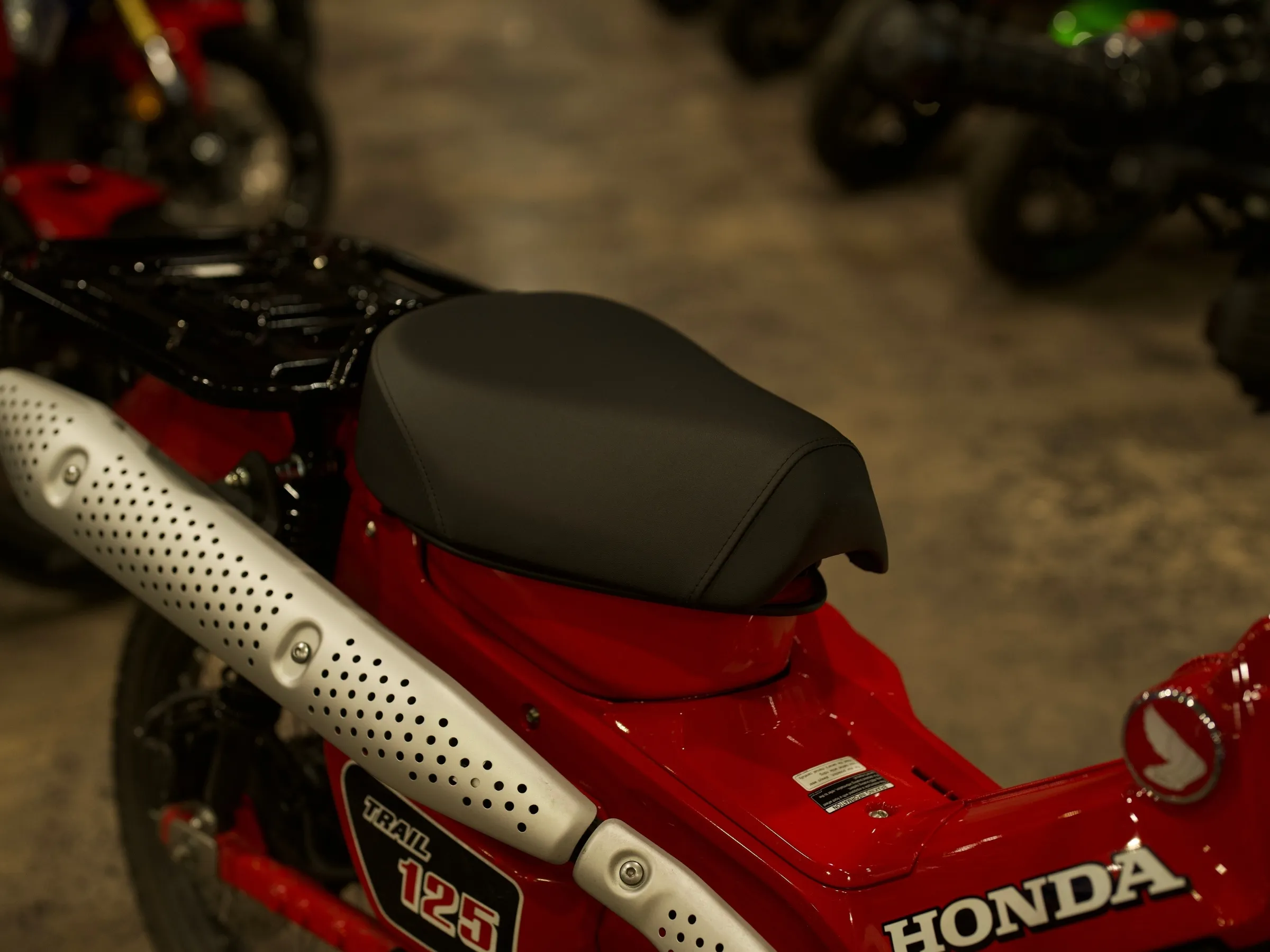 2025 Honda Trail 125 photo 2