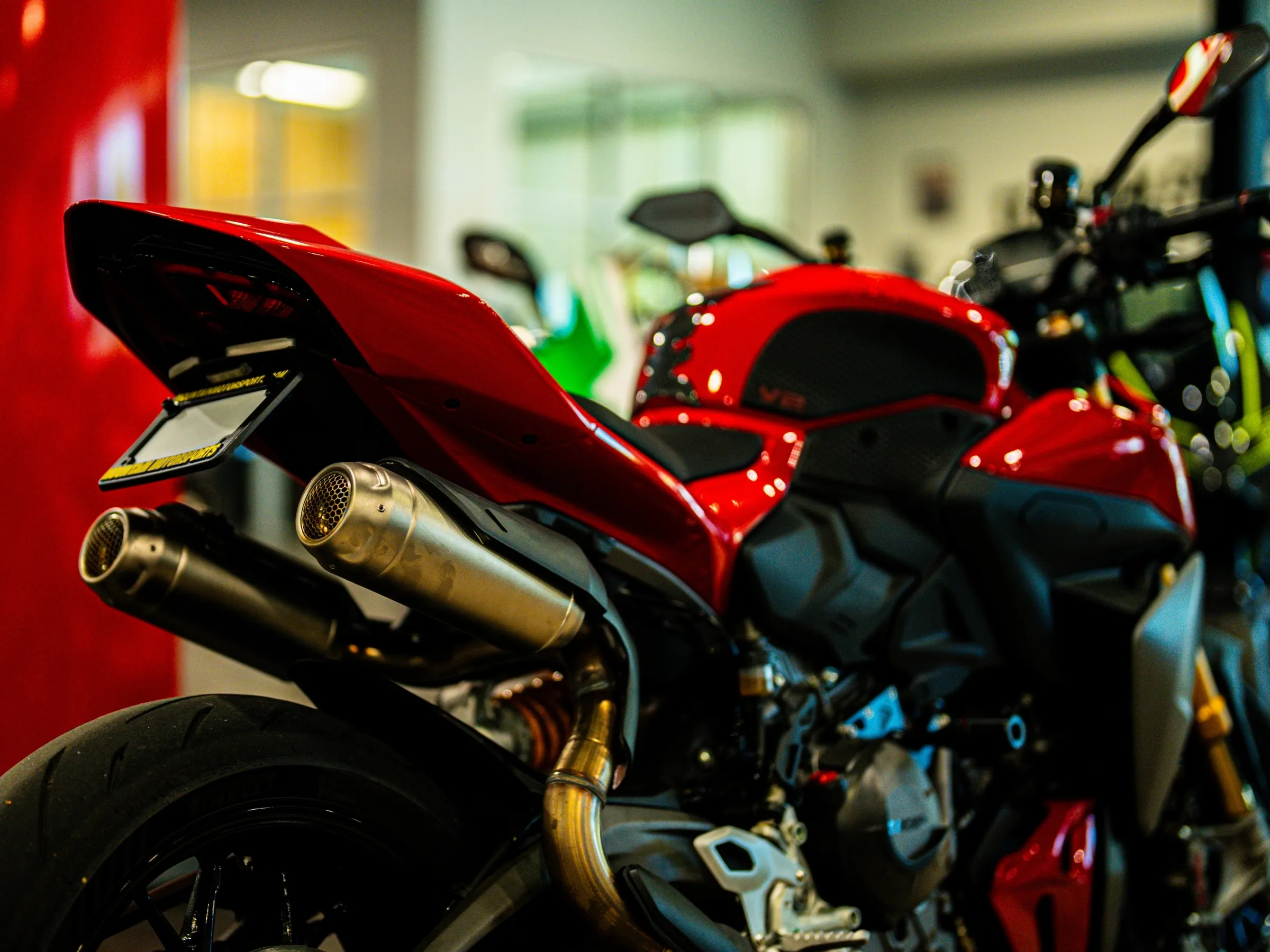 2026 Ducati Streetfighter V2S photo 2