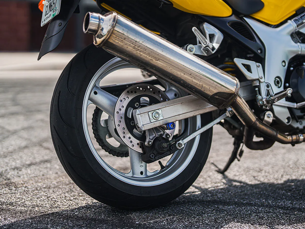 2002 Suzuki SV650 photo 2