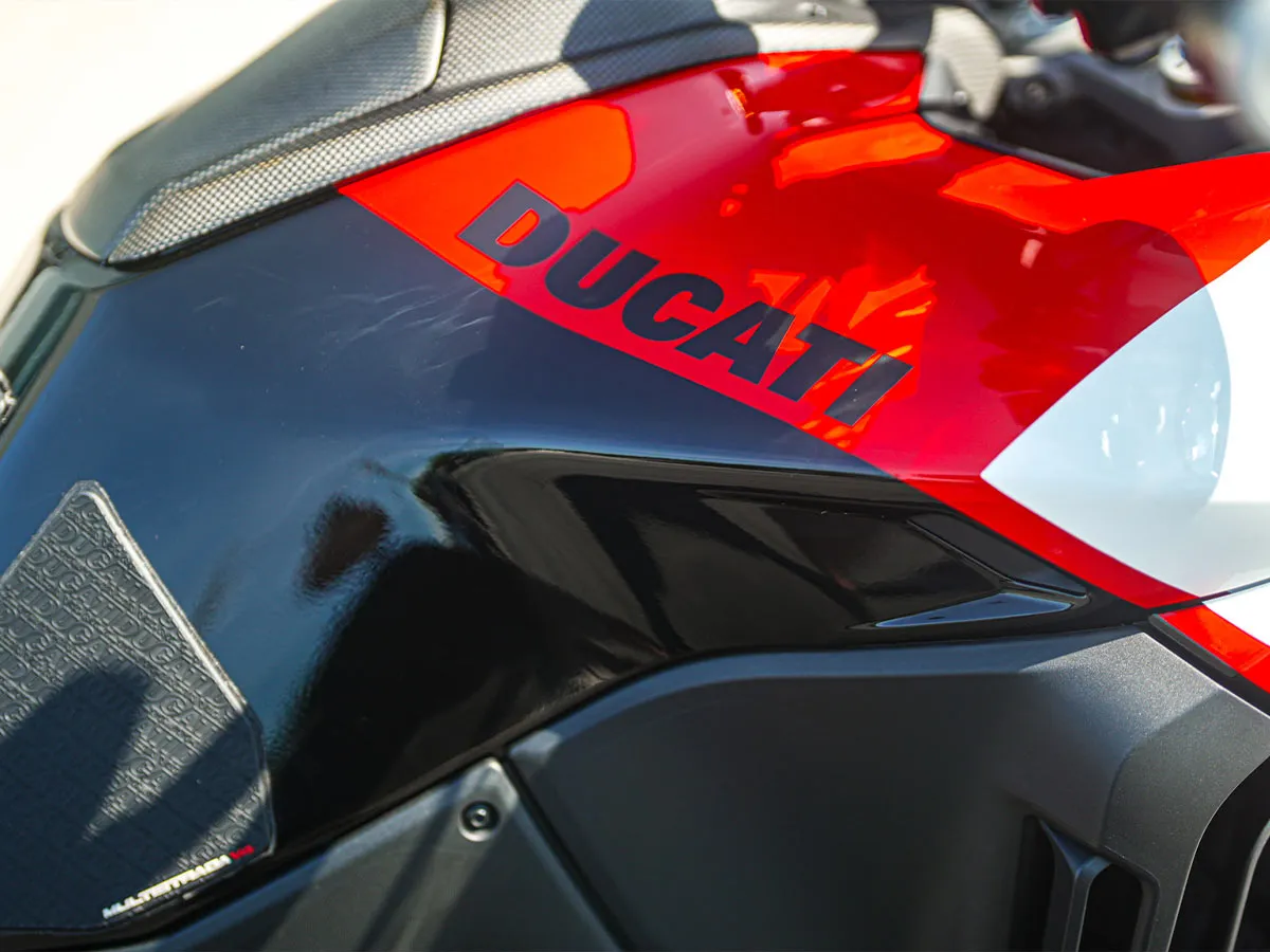 2023 Ducati Multistrada V4 Pikes Peak photo 2