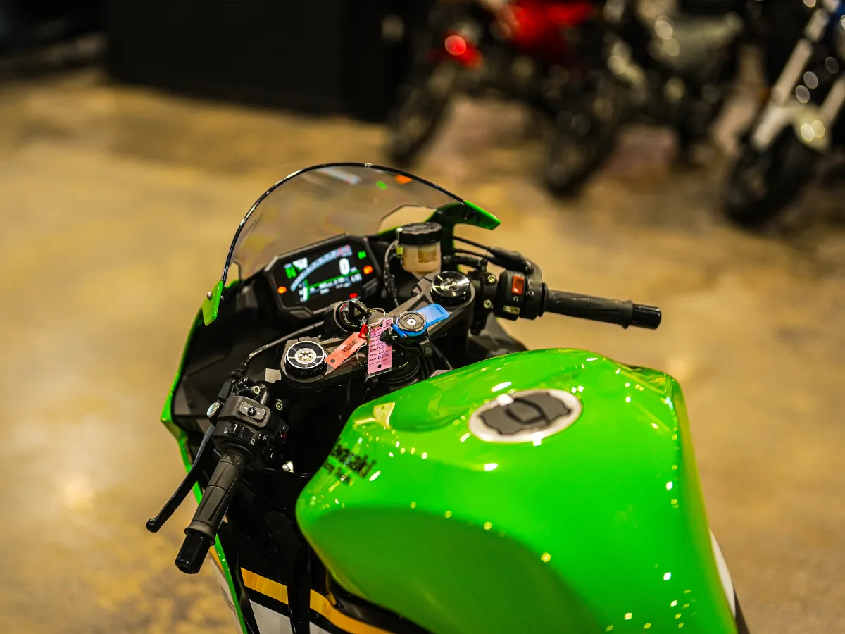 2025 Kawasaki ZX6r KRT photo 2