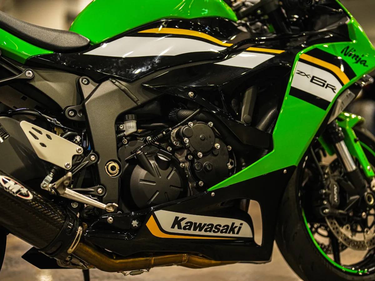 2025 Kawasaki ZX6r KRT photo 3