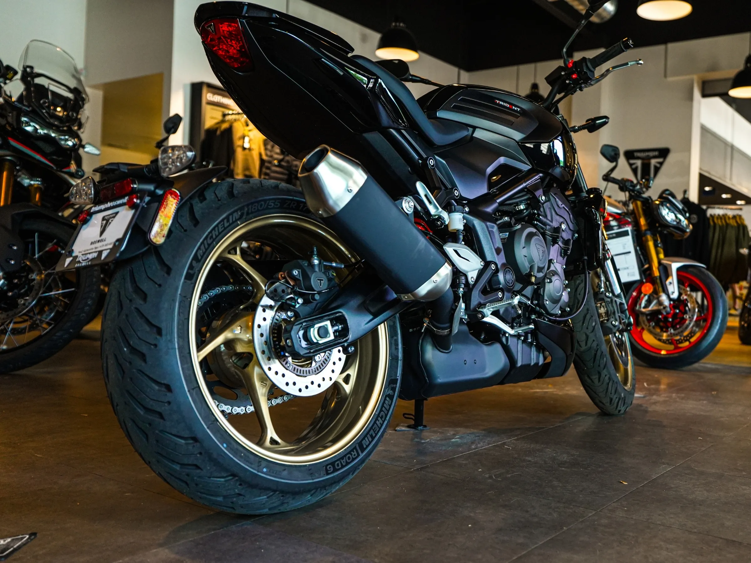2026 Triumph Trident 800 photo 4