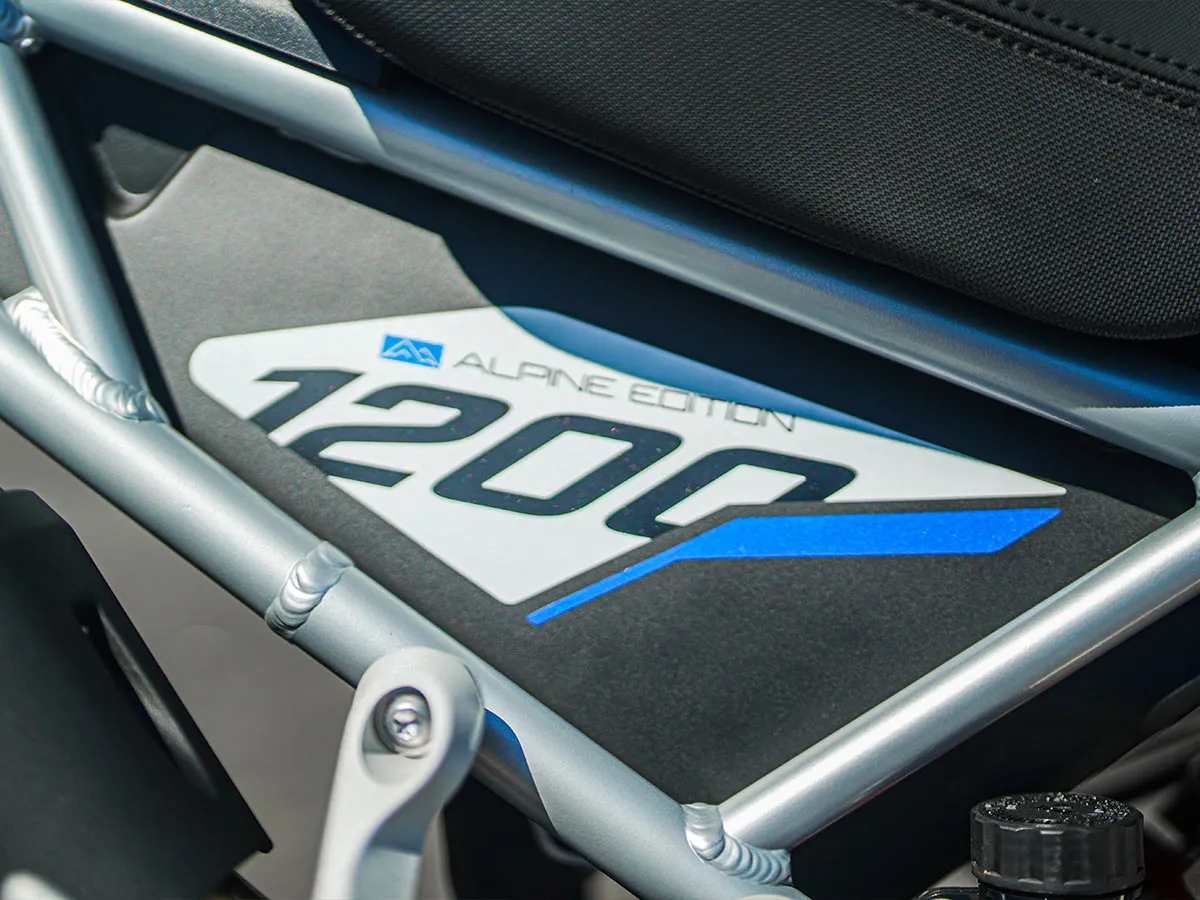 2026 Triumph Tiger 1200 Alpine Edition photo 4