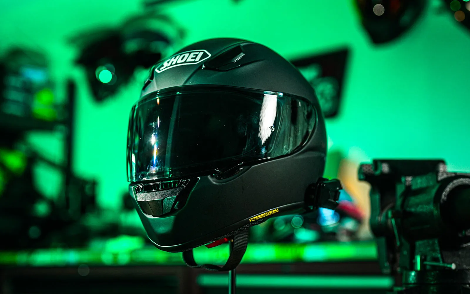 Shoei RF-SR2